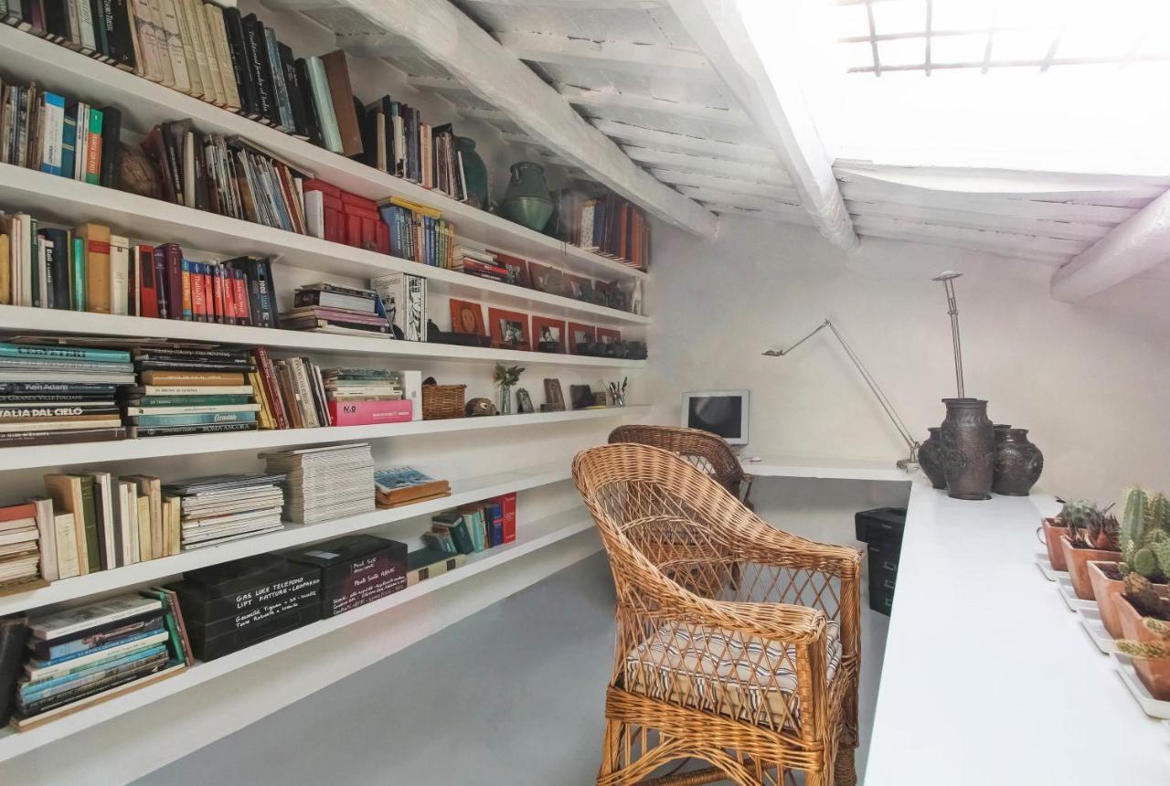 Luxury Art Apartment In Trastevere With Terrace Рим Екстер'єр фото